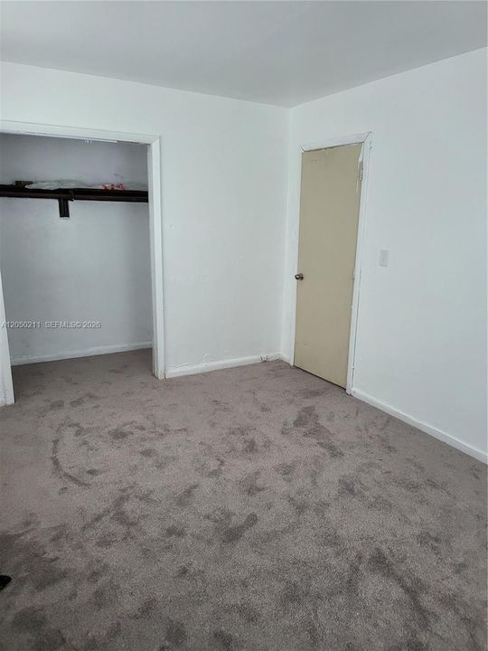 For Rent: $2,200 (2 beds, 1 baths, 1163 Square Feet)
