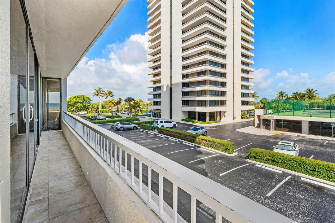 036-5540NorthOceanDrive-1C-RivieraBeach-