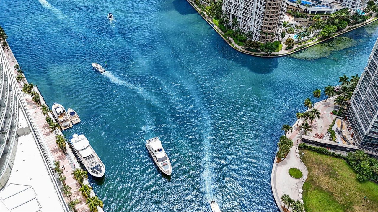 200 Biscayne Boulevard - 23.JPG-SMALL
