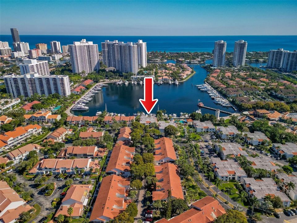 На продажу: $429,000 (2 спален, 2 ванн, 1143 Квадратных фут)