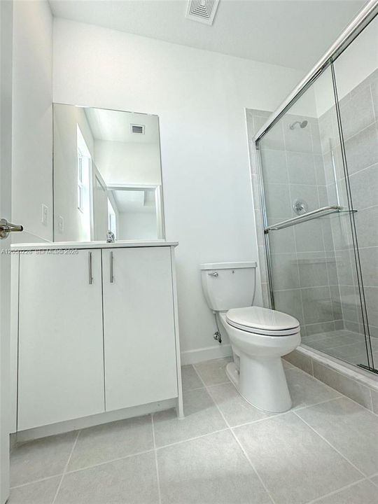 For Rent: $2,300 (3 beds, 2 baths, 1612 Square Feet)