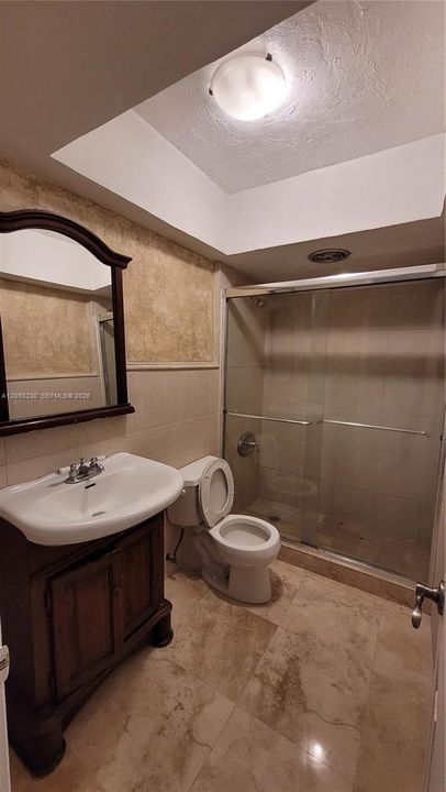 For Rent: $2,400 (2 beds, 2 baths, 1224 Square Feet)