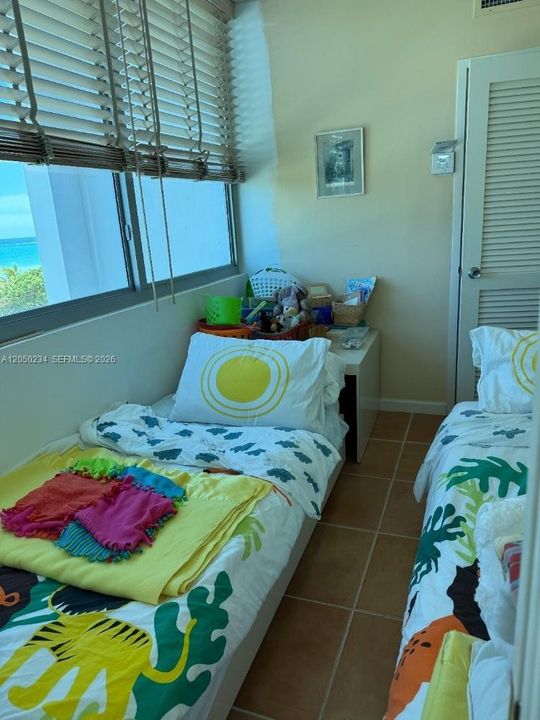 3rd bedroom/office/Den