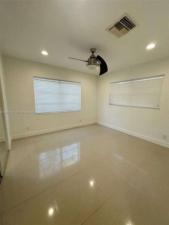 For Rent: $2,050 (1 beds, 1 baths, 500 Square Feet)