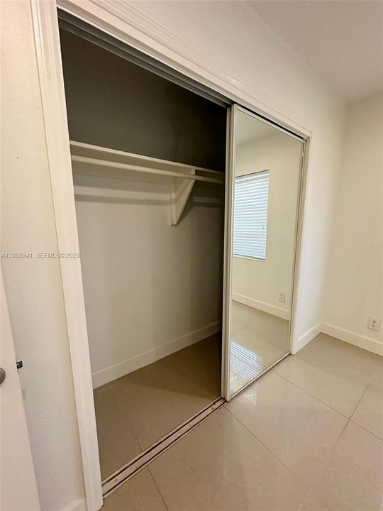 For Rent: $2,050 (1 beds, 1 baths, 500 Square Feet)