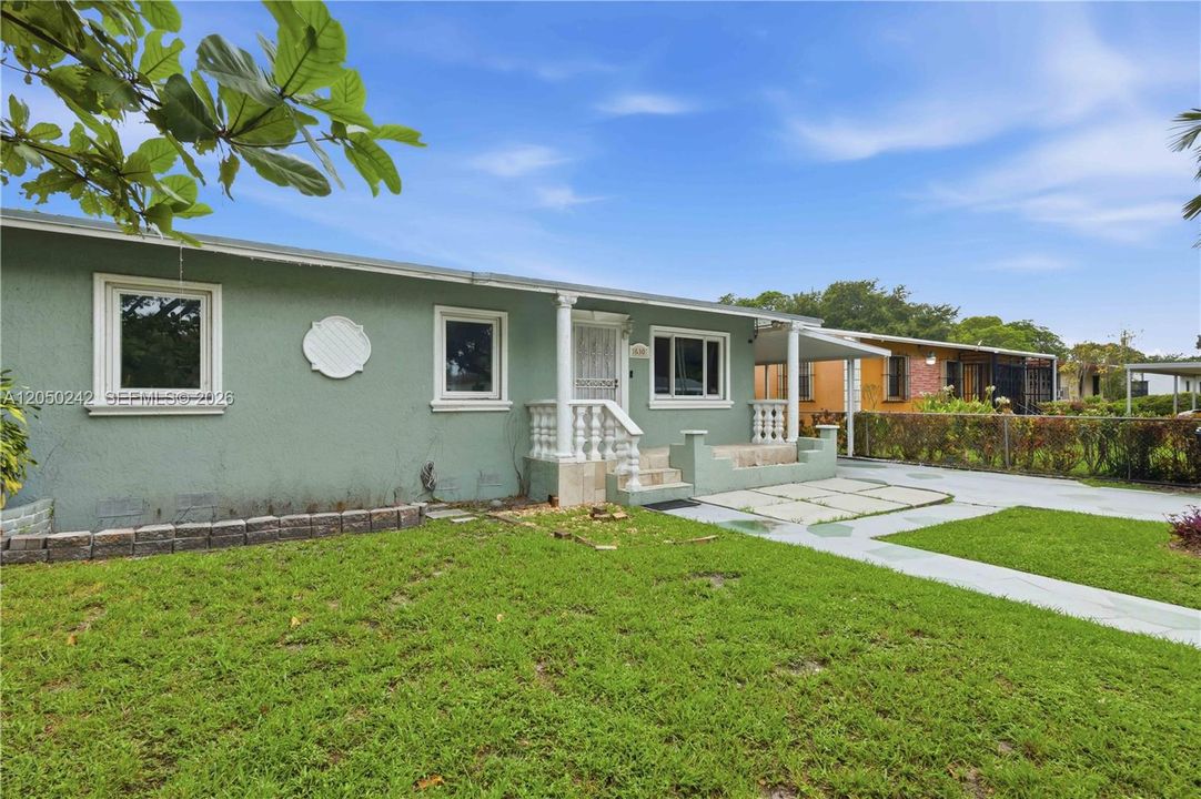 En Venta: $550,000 (4 camas, 2 baños, 1520 Pies cuadrados)