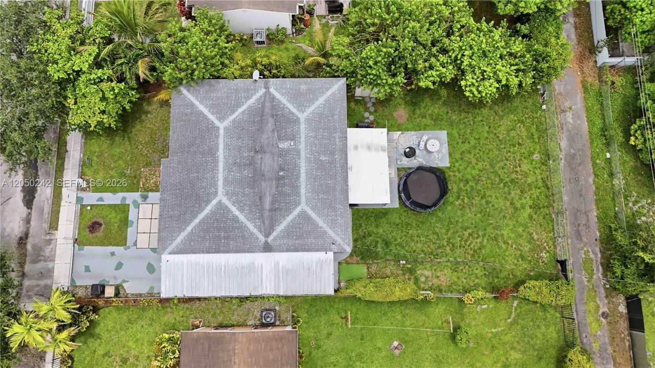 En Venta: $550,000 (4 camas, 2 baños, 1520 Pies cuadrados)