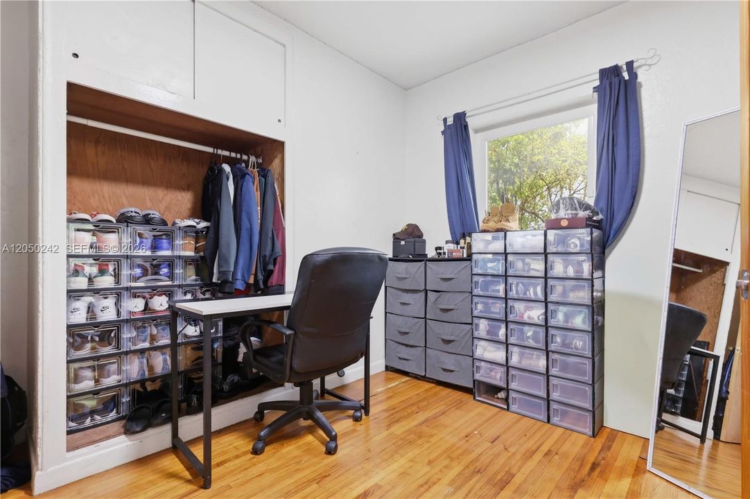 En Venta: $550,000 (4 camas, 2 baños, 1520 Pies cuadrados)