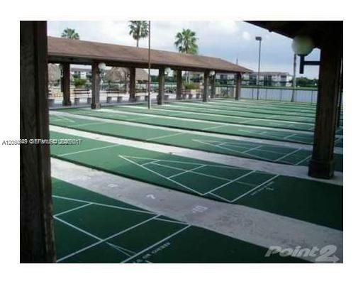 For Rent: $2,200 (2 beds, 2 baths, 1082 Square Feet)