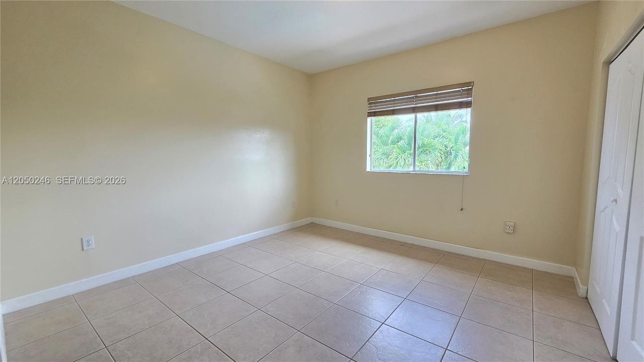 For Rent: $3,975 (3 beds, 3 baths, 2629 Square Feet)