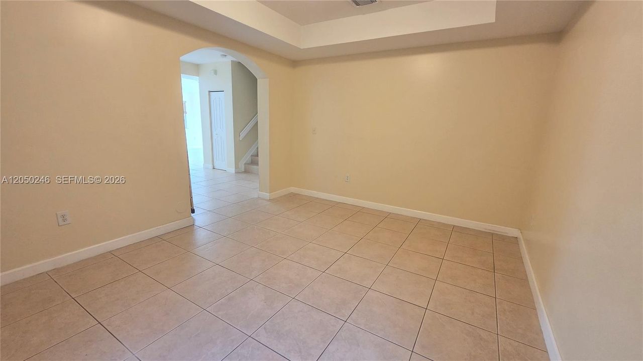 For Rent: $3,975 (3 beds, 3 baths, 2629 Square Feet)
