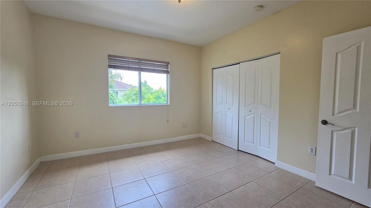 For Rent: $3,975 (3 beds, 3 baths, 2629 Square Feet)