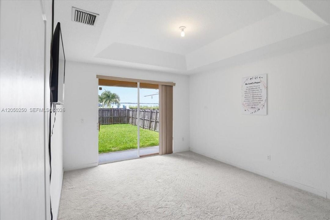 For Sale: $795,000 (4 beds, 2 baths, 2289 Square Feet)