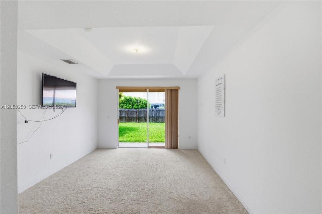 For Sale: $795,000 (4 beds, 2 baths, 2289 Square Feet)