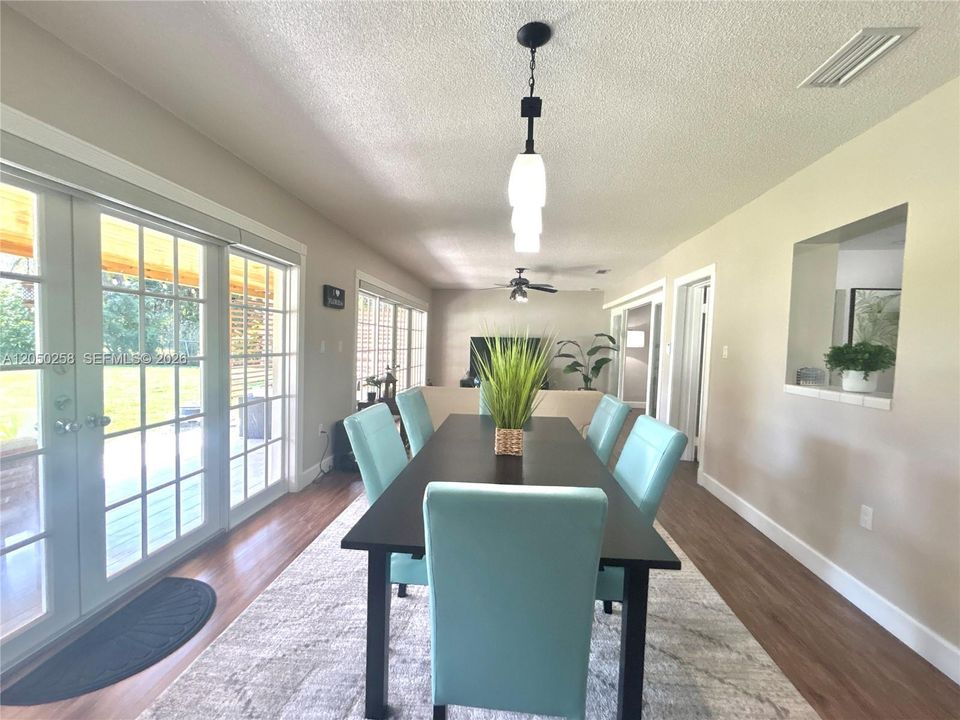 For Rent: $3,500 (2 beds, 2 baths, 1448 Square Feet)