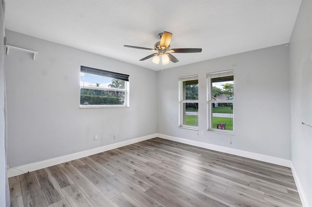 10625 Nw 37th St_019