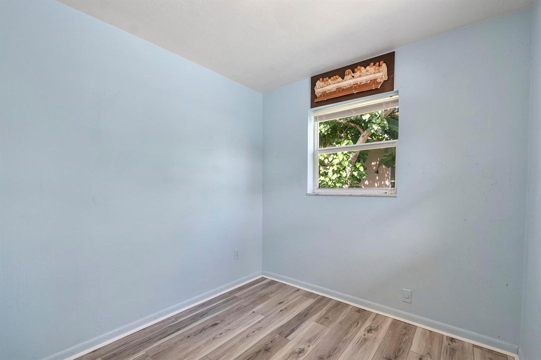 10625 Nw 37th St_040
