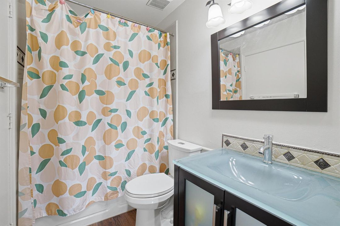 5Bathroom - B