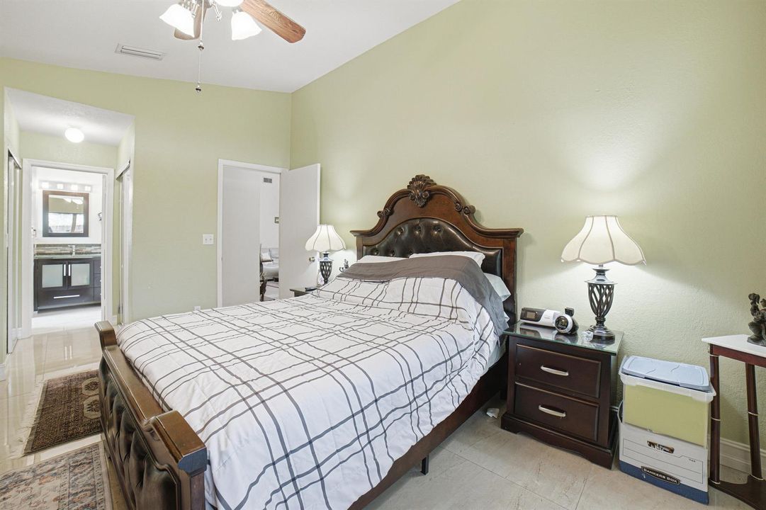 9Bedroom 3 - B