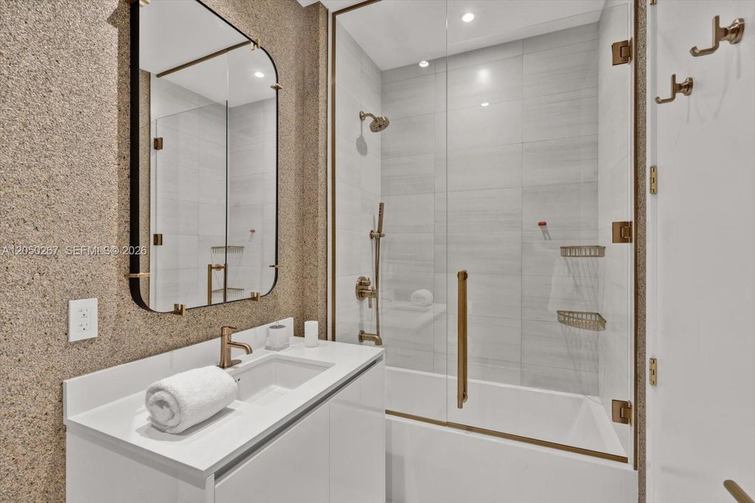 En Venta: $3,495,000 (3 camas, 3 baños, 1540 Pies cuadrados)
