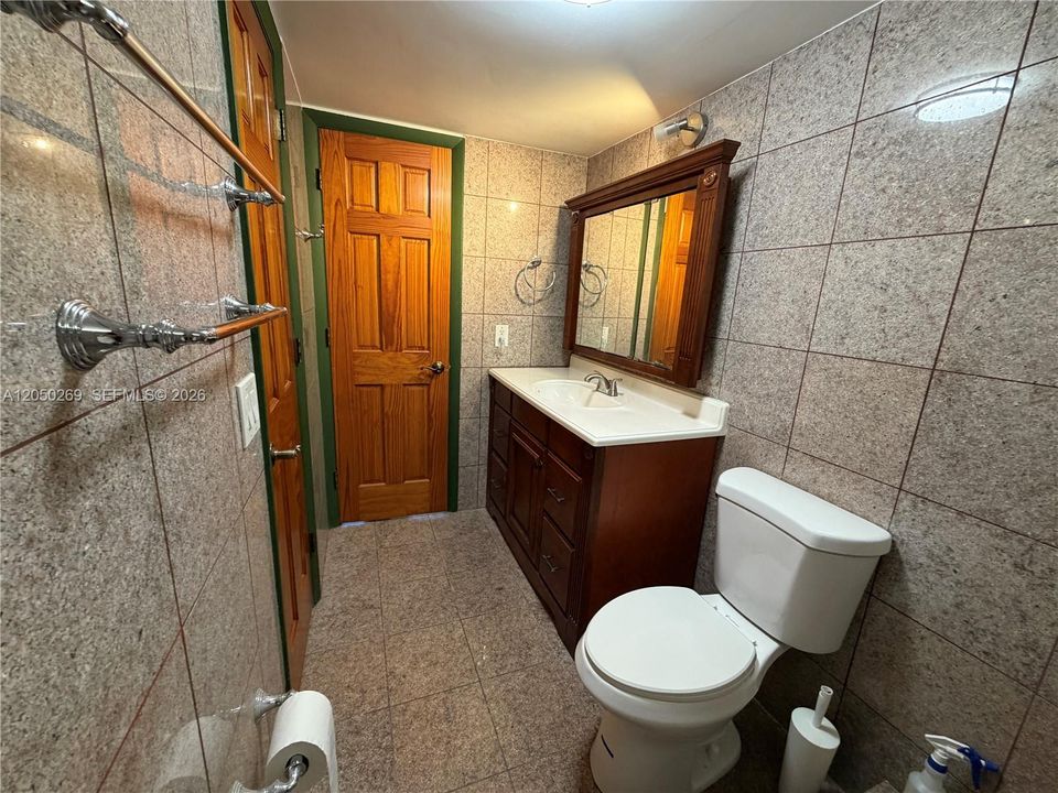 В аренду: $1,800 (1 спален, 1 ванн, 763 Квадратных фут)