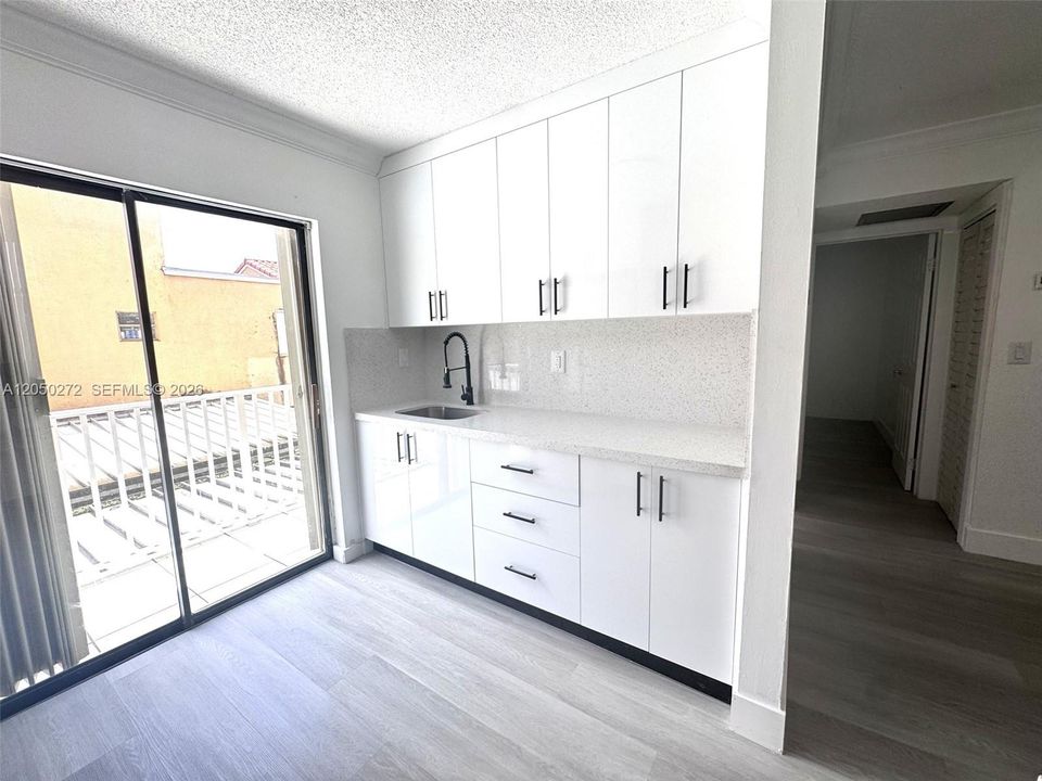 For Rent: $2,500 (3 beds, 2 baths, 972 Square Feet)