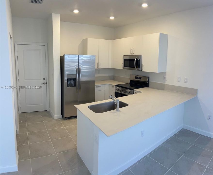 For Rent: $3,300 (3 beds, 2 baths, 1780 Square Feet)