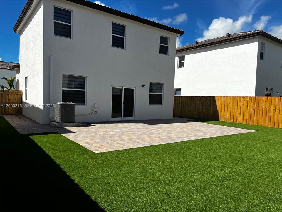 For Rent: $3,300 (3 beds, 2 baths, 1780 Square Feet)