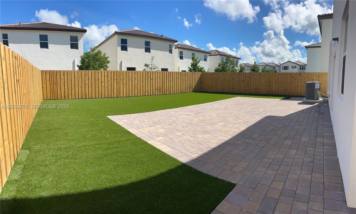 For Rent: $3,300 (3 beds, 2 baths, 1780 Square Feet)