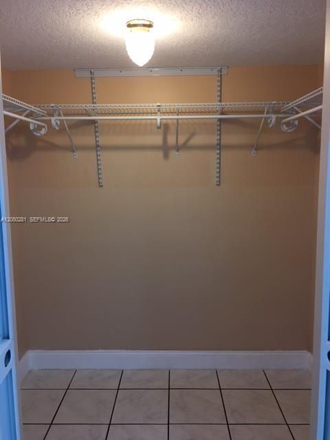 For Rent: $2,100 (2 beds, 2 baths, 850 Square Feet)