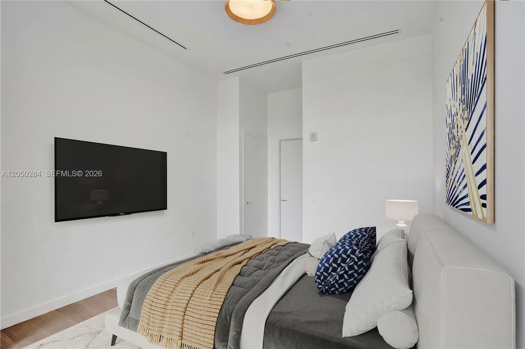Active With Contract: $26,500 (2 beds, 2 baths, 2240 Square Feet)
