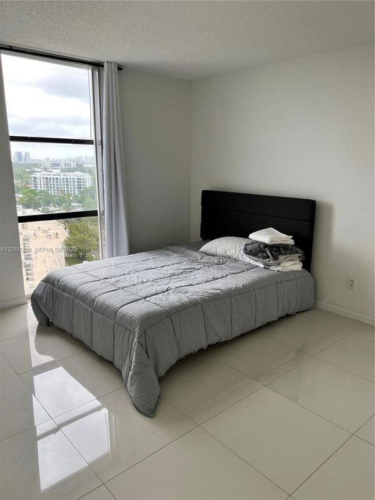 En Renta: $2,350 (2 camas, 2 baños, 900 Pies cuadrados)