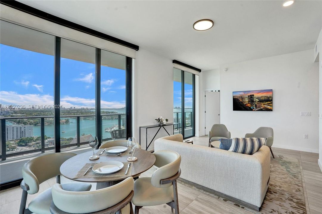 For Rent: $10,500 (2 beds, 2 baths, 995 Square Feet)