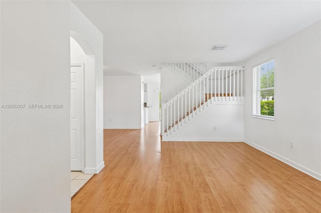 For Sale: $640,000 (3 beds, 2 baths, 1683 Square Feet)
