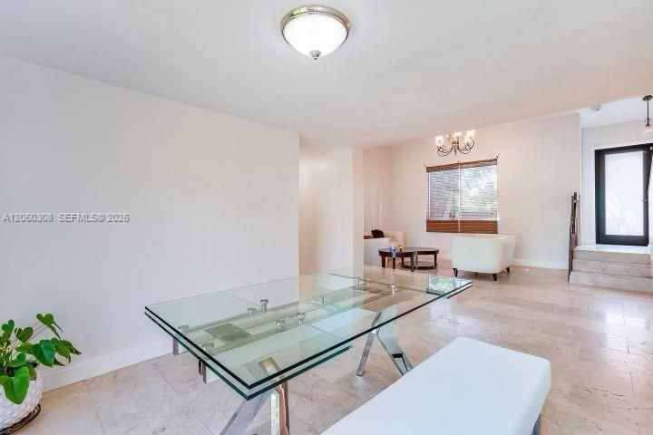 For Rent: $4,950 (4 beds, 3 baths, 2401 Square Feet)