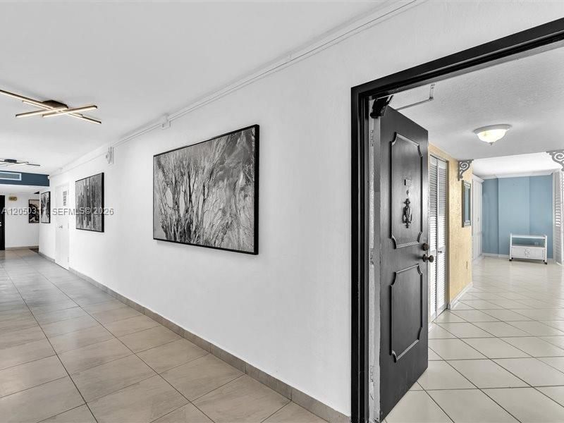 En Venta: $540,000 (1 camas, 2 baños, 857 Pies cuadrados)
