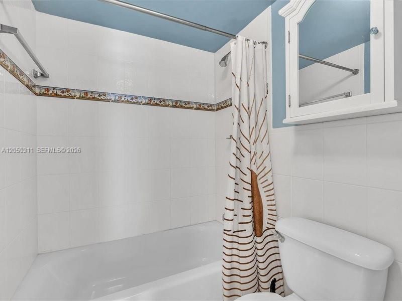 En Venta: $540,000 (1 camas, 2 baños, 857 Pies cuadrados)