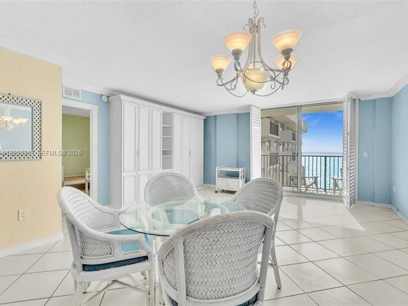 En Venta: $540,000 (1 camas, 2 baños, 857 Pies cuadrados)