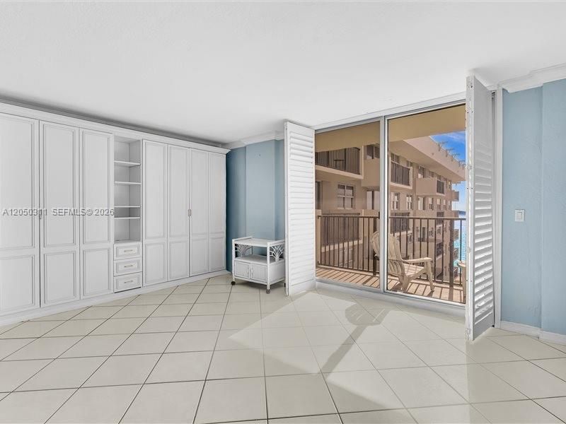 En Venta: $540,000 (1 camas, 2 baños, 857 Pies cuadrados)