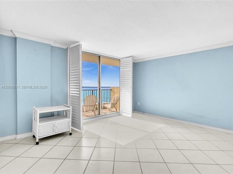 En Venta: $540,000 (1 camas, 2 baños, 857 Pies cuadrados)