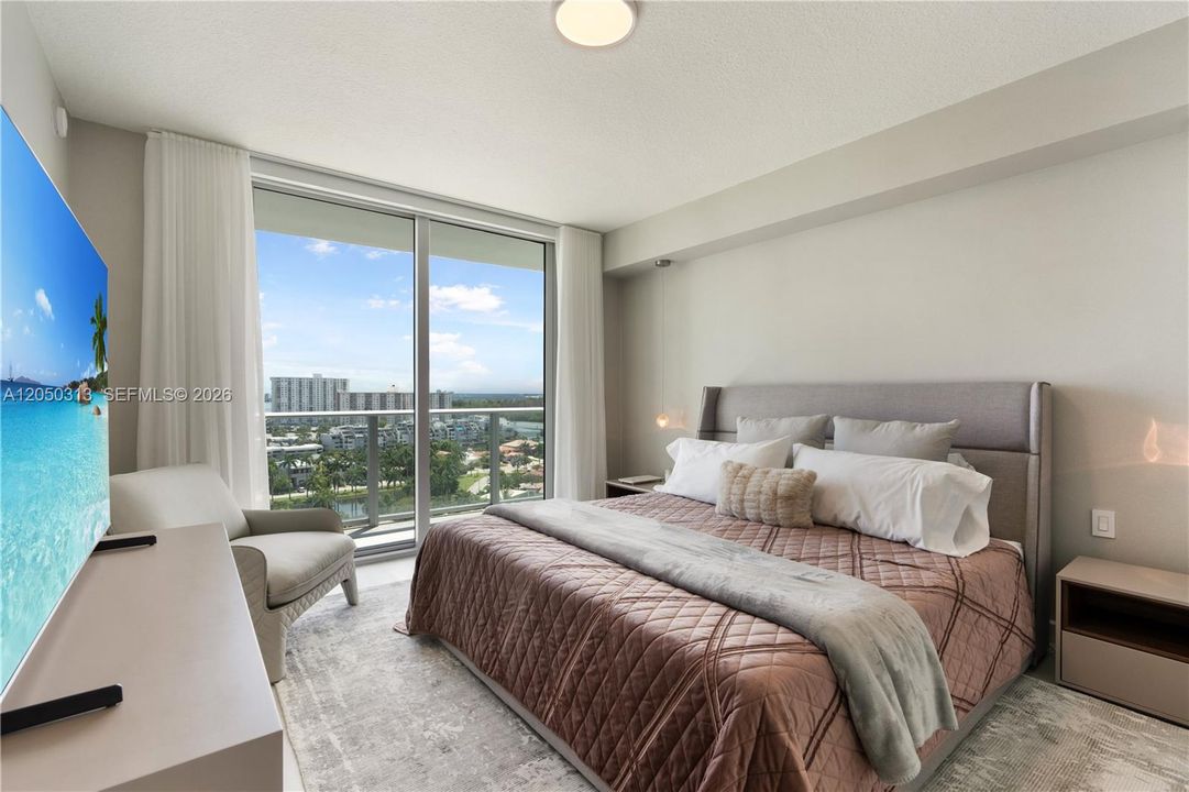 For Rent: $8,400 (3 beds, 3 baths, 1541 Square Feet)
