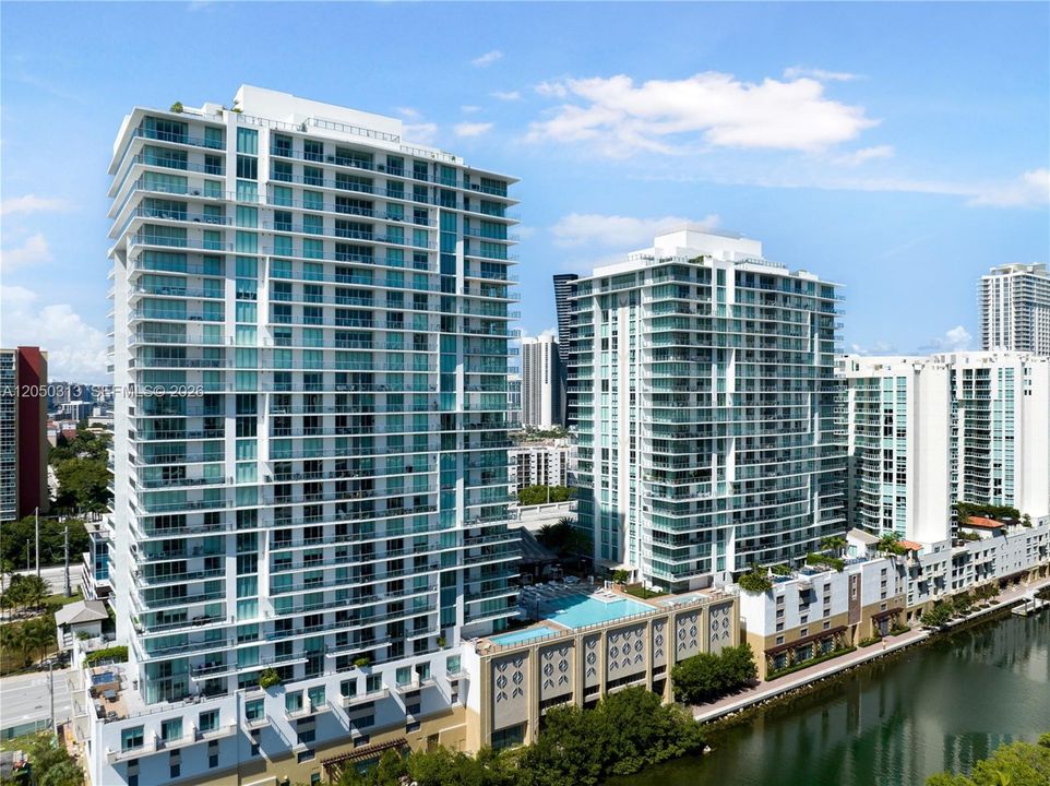 For Rent: $8,400 (3 beds, 3 baths, 1541 Square Feet)