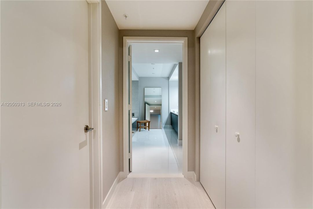 For Rent: $8,400 (3 beds, 3 baths, 1541 Square Feet)
