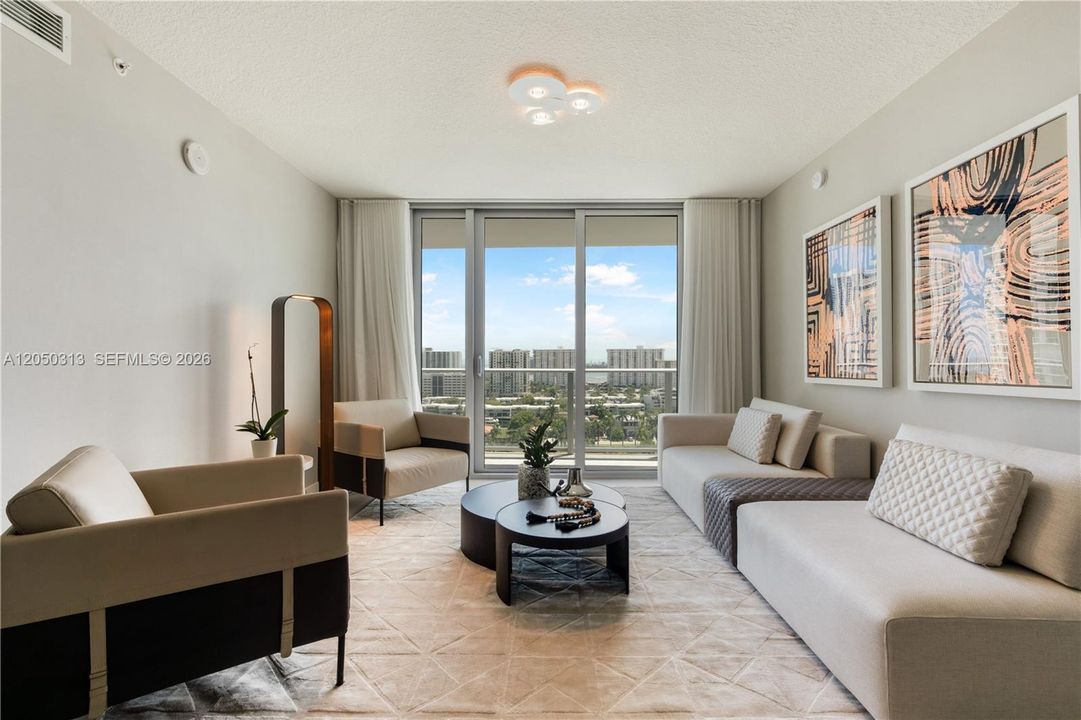 For Rent: $8,400 (3 beds, 3 baths, 1541 Square Feet)