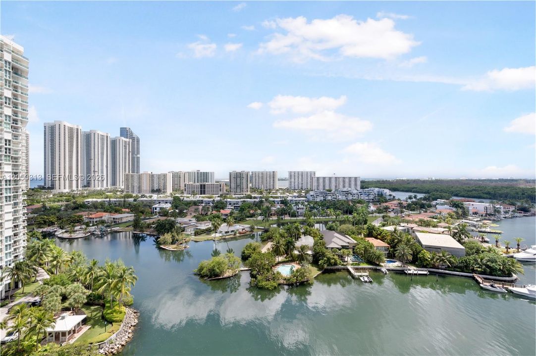 For Rent: $8,400 (3 beds, 3 baths, 1541 Square Feet)