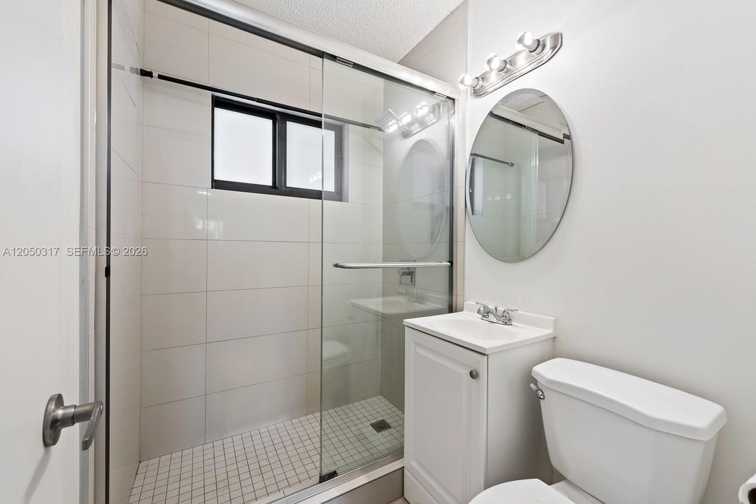 В аренду: $1,750 (1 спален, 1 ванн, 2098 Квадратных фут)