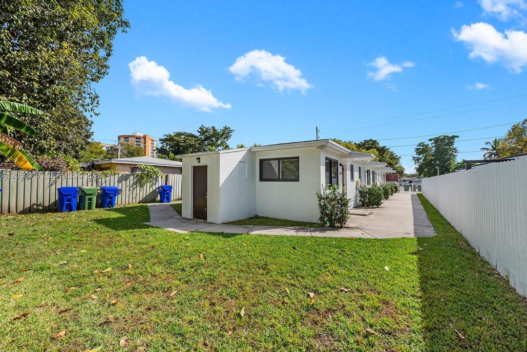 В аренду: $1,750 (1 спален, 1 ванн, 2098 Квадратных фут)