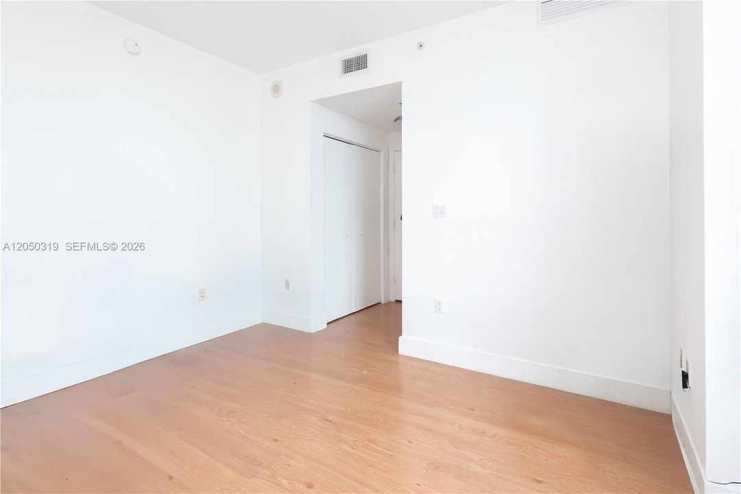 For Sale: $630,000 (2 beds, 2 baths, 1274 Square Feet)