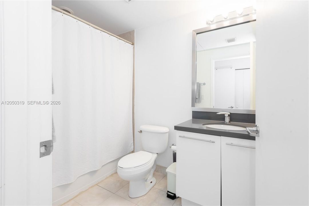 For Sale: $630,000 (2 beds, 2 baths, 1274 Square Feet)