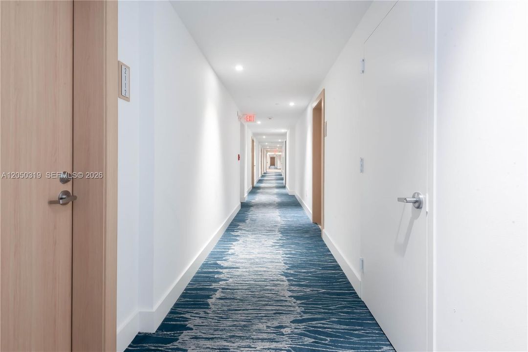 For Sale: $630,000 (2 beds, 2 baths, 1274 Square Feet)